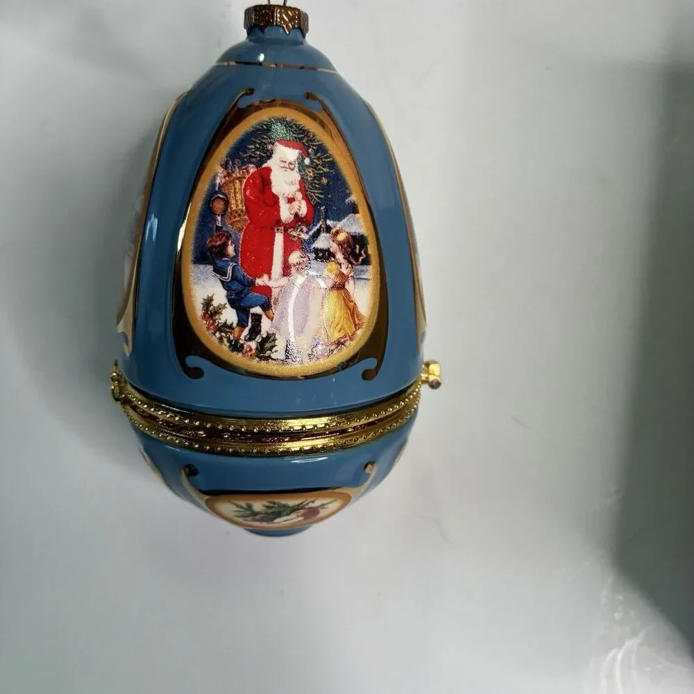Mr Christmas Valarie Parr-Hill Blue Egg Santa Musical Ornament Needs Battery